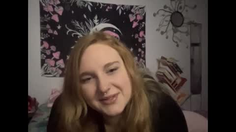 Snapshot of thickgingergoddess chatting on December 2024 02:54:01 AM Ariel online show from December 2024 02:54:01 AM