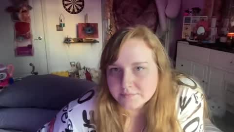 Snapshot of thickgingergoddess chatting on March 2025 11:06:01 PM Ariel online show from March 2025 11:06:01 PM
