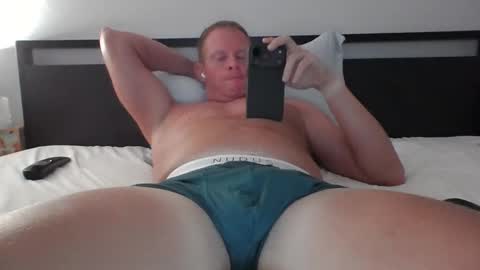 Snapshot of thickkredd8 chatting on February 2026 01:24:01 AM thickkredd8 online show from February 2026 01:24:01 AM