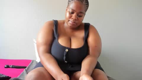 thickleeyanax online show from December 2024 12:49:01 PM