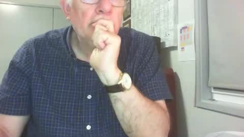 Snapshot of thickmelnik chatting on December 2024 01:17:02 PM James online show from December 2024 01:17:02 PM