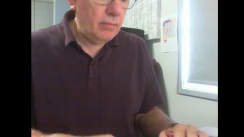 Snapshot of thickmelnik chatting on January 2025 09:51:01 PM James online show from January 2025 09:51:01 PM