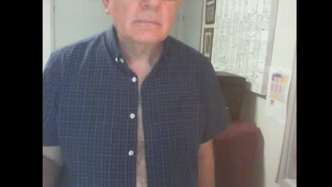 Snapshot of thickmelnik chatting on February 2025 01:01:01 PM James online show from February 2025 01:01:01 PM