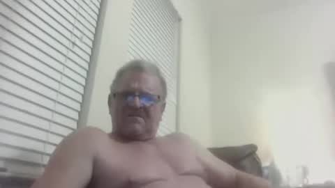 Snapshot of thicksweetcum chatting on December 2025 12:46:02 PM thicksweetcum online show from December 2025 12:46:02 PM