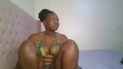 Snapshot of thicky_rue chatting on January 2026 01:57:02 PM Rue online show from January 2026 01:57:02 PM