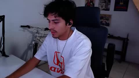 thieves_us online show from October 2025 07:04:02 PM