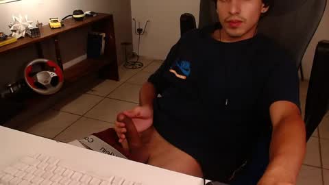 Snapshot of thieves_us chatting on April 2026 04:12:01 AM thieves_us online show from April 2026 04:12:01 AM