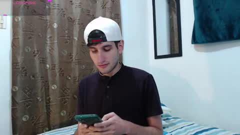 Snapshot of thiiago_tay chatting on November 2025 07:05:01 PM Thiiago online show from November 2025 07:05:01 PM