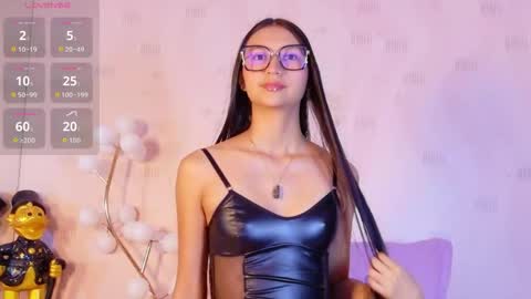Snapshot of thin_eva chatting on April 2026 01:56:02 PM Eva online show from April 2026 01:56:02 PM