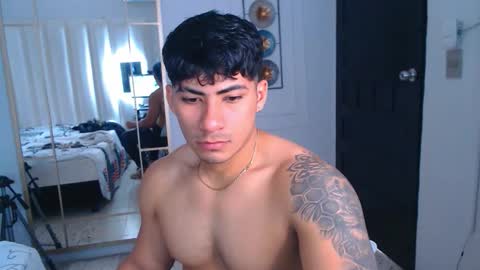 Snapshot of thirstmen_ chatting on January 2026 08:23:01 PM MICHAEL AND CRISS online show from January 2026 08:23:01 PM