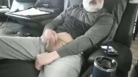 thisjustin916 online show from February 2026 11:08:02 PM