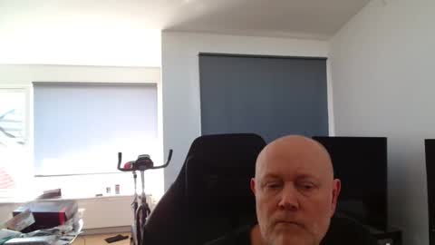 thomas315627 online show from April 2026 12:51:02 PM