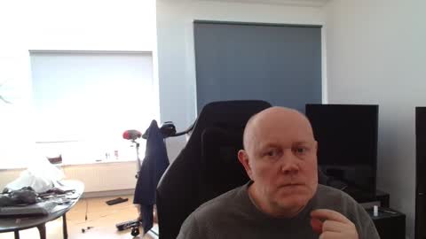 thomas315627 online show from April 2026 01:15:01 PM