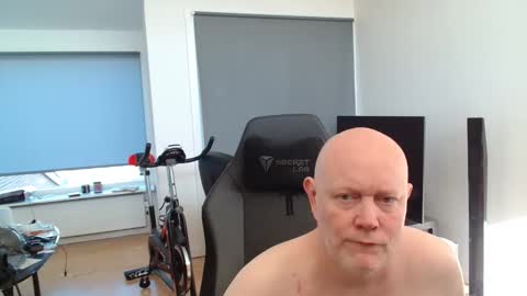 thomas315627 online show from May 2026 06:18:01 AM