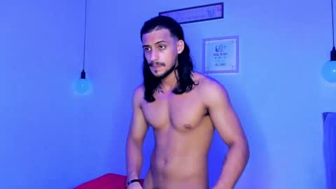 Snapshot of thomas__wayne chatting on December 2024 02:42:01 AM Thomas online show from December 2024 02:42:01 AM