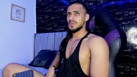 Snapshot of thomas__wayne chatting on October 2025 10:16:02 AM Thomas online show from October 2025 10:16:02 AM