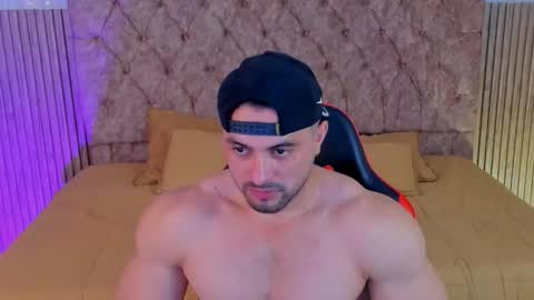 Thomas Brandon online show from December 2025 06:11:01 AM