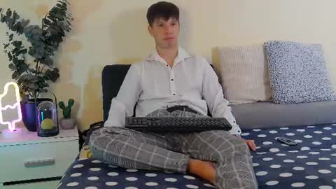 thomas_edisonn online show from July 2026 06:49:02 AM