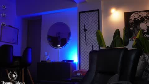 Snapshot of thomas_falcon1 chatting on January 2025 04:16:02 AM Thomas Falcon online show from January 2025 04:16:02 AM