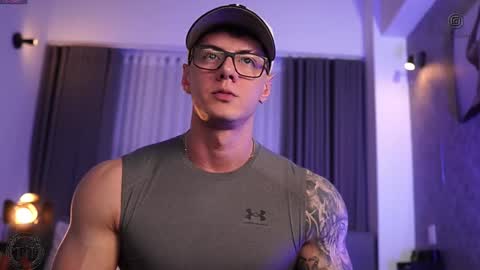 Snapshot of thomas_falcon1 chatting on September 2025 12:37:02 AM Thomas Falcon online show from September 2025 12:37:02 AM