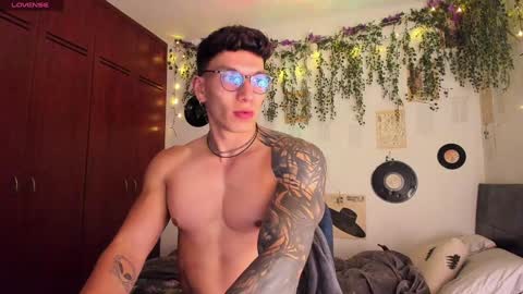 Thomas Grey online show from January 2025 07:51:02 AM