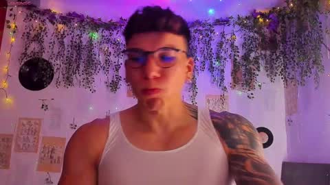 Thomas Grey online show from February 2025 10:18:01 PM