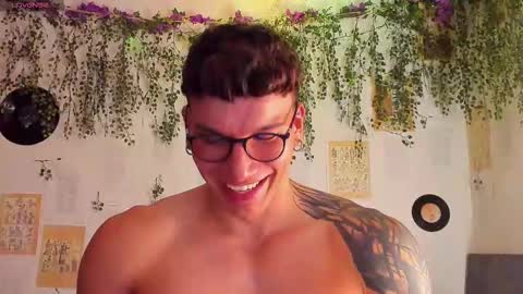 Thomas Grey online show from February 2025 01:08:01 AM