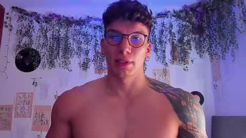 Thomas Grey online show from March 2025 12:01:02 PM