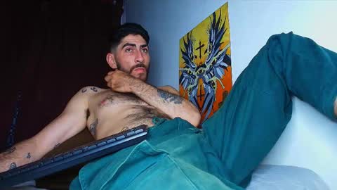 thomas_ks11 online show from February 2026 03:04:01 AM