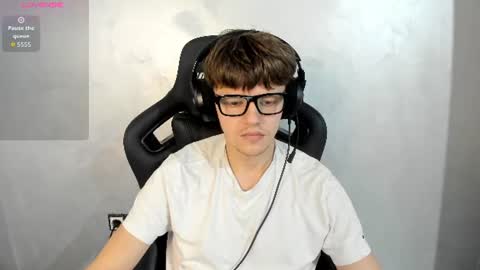 Tomas online show from July 2026 08:22:01 PM