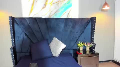 thomas_woolf online show from July 2026 07:27:01 PM