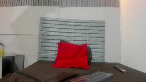 thomas_woolf online show from July 2026 09:57:01 PM