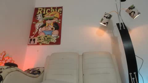 thomasjons online show from March 2026 02:15:02 AM