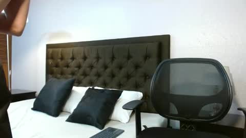 Thomas Turner online show from December 2024 06:43:01 PM