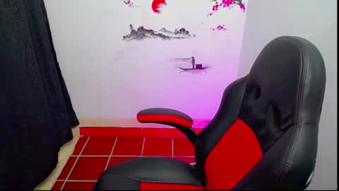 Thomas online show from November 2025 02:38:02 PM