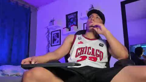 Snapshot of thomsevery chatting on January 2026 01:55:02 AM Thoms Every online show from January 2026 01:55:02 AM