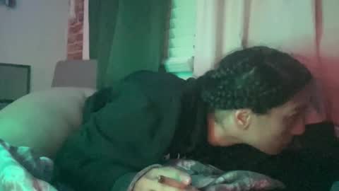 Snapshot of throatyygoat chatting on October 2025 06:03:02 AM throatyygoat online show from October 2025 06:03:02 AM