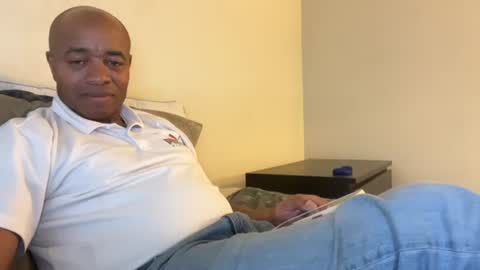 austin xzandros online show from October 2025 12:11:02 AM