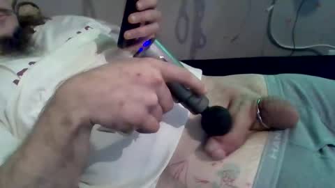 thunder8u42 online show from September 2025 10:44:02 PM