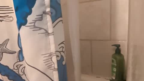 Snapshot of thunder8u42 chatting on March 2026 07:01:01 AM thunder8u42 online show from March 2026 07:01:01 AM