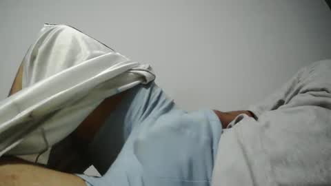 tiago2588 online show from February 2025 11:41:01 PM