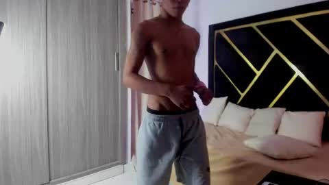 Snapshot of tiago_noir chatting on July 2026 03:48:01 AM Tiago online show from July 2026 03:48:01 AM