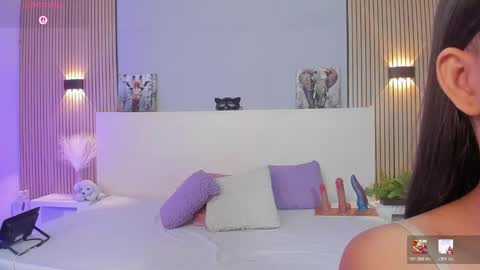 tianaglow4 online show from March 2026 10:53:01 AM