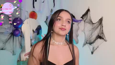 Tiana Le online show from October 2025 11:51:02 PM