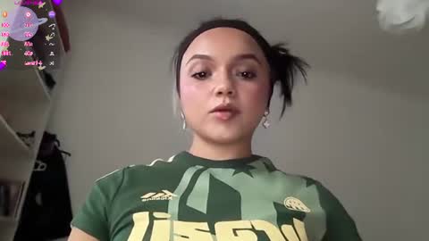 Tiana Le online show from July 2026 06:34:02 PM