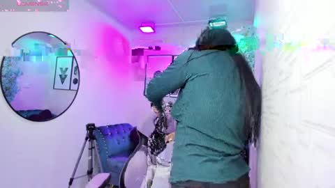 Tiara  online show from April 2026 03:17:01 AM