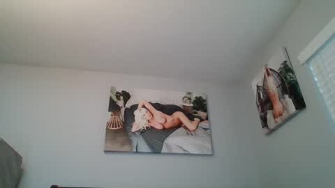 Snapshot of ticklemepink696969 chatting on January 2025 09:45:01 PM ticklemepink696969 online show from January 2025 09:45:01 PM