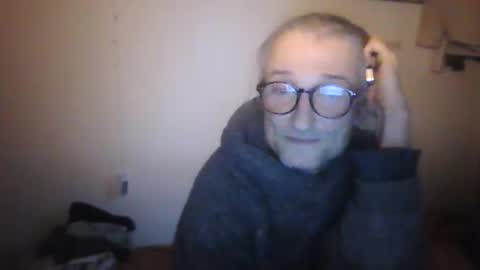 Snapshot of tiddles12345 chatting on May 2026 04:32:02 AM tiddles12345 online show from May 2026 04:32:02 AM