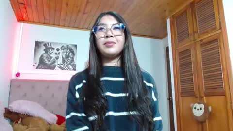 Tifanny online show from October 2025 04:40:02 AM