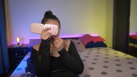 Snapshot of tiff001 chatting on October 2025 08:20:01 PM Tiffany online show from October 2025 08:20:01 PM